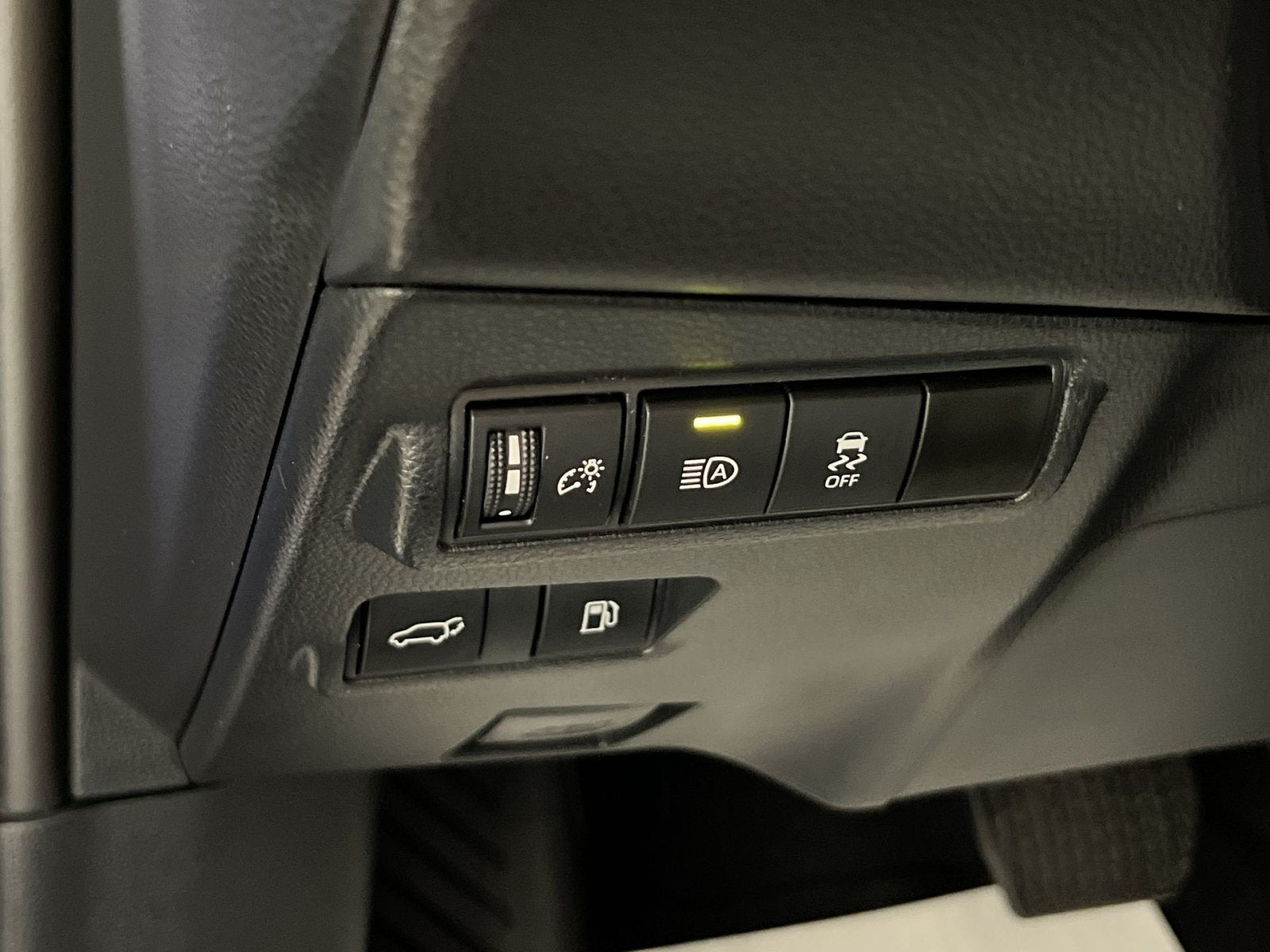 2023 Toyota Corolla Cross Hybrid XSE