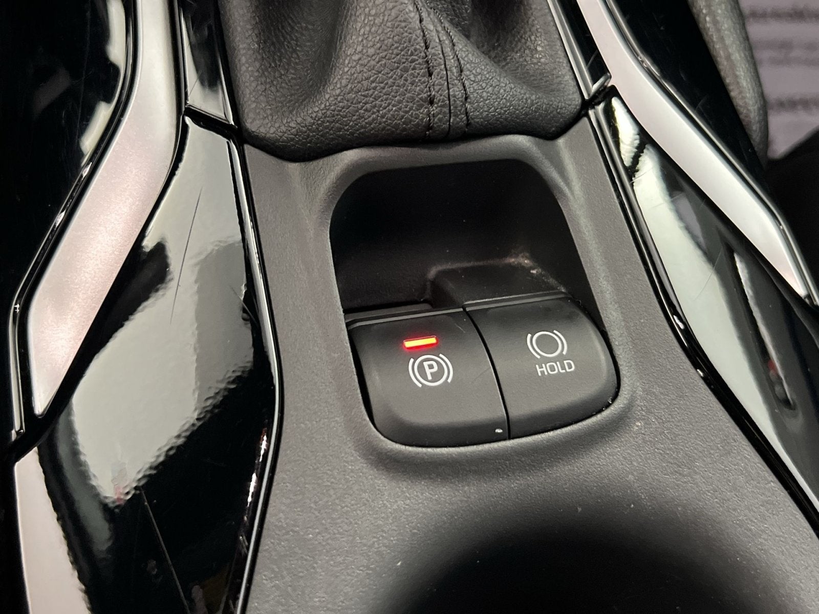 2023 Toyota Corolla Cross Hybrid XSE