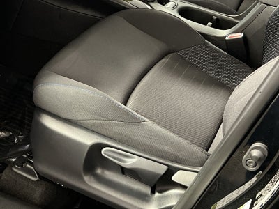 2025 Toyota Corolla Cross Hybrid SE