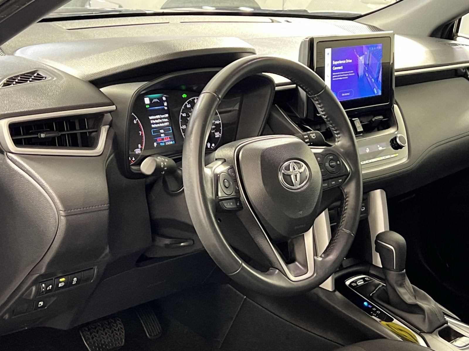 2025 Toyota Corolla Cross Hybrid SE
