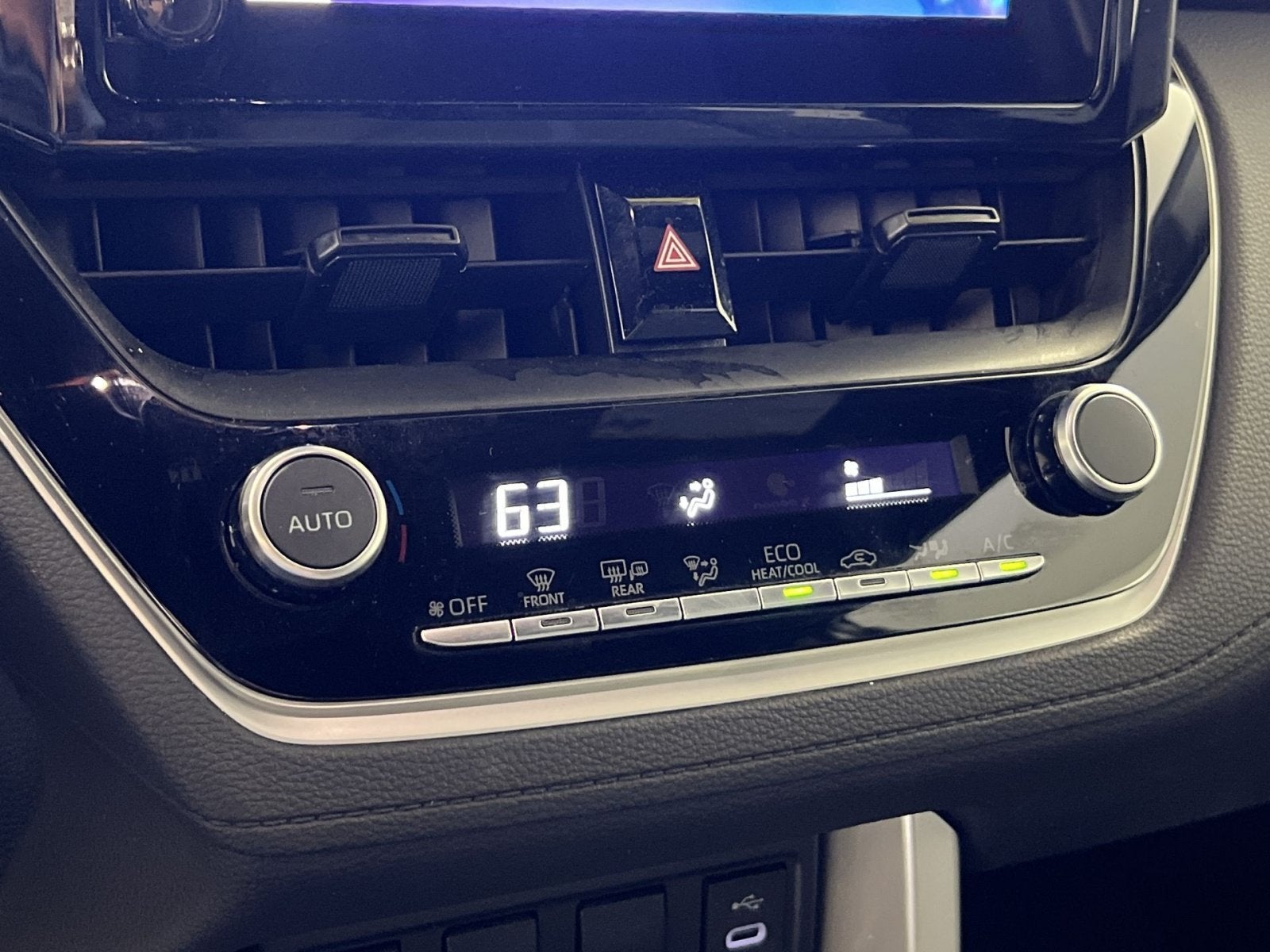 2025 Toyota Corolla Cross Hybrid SE