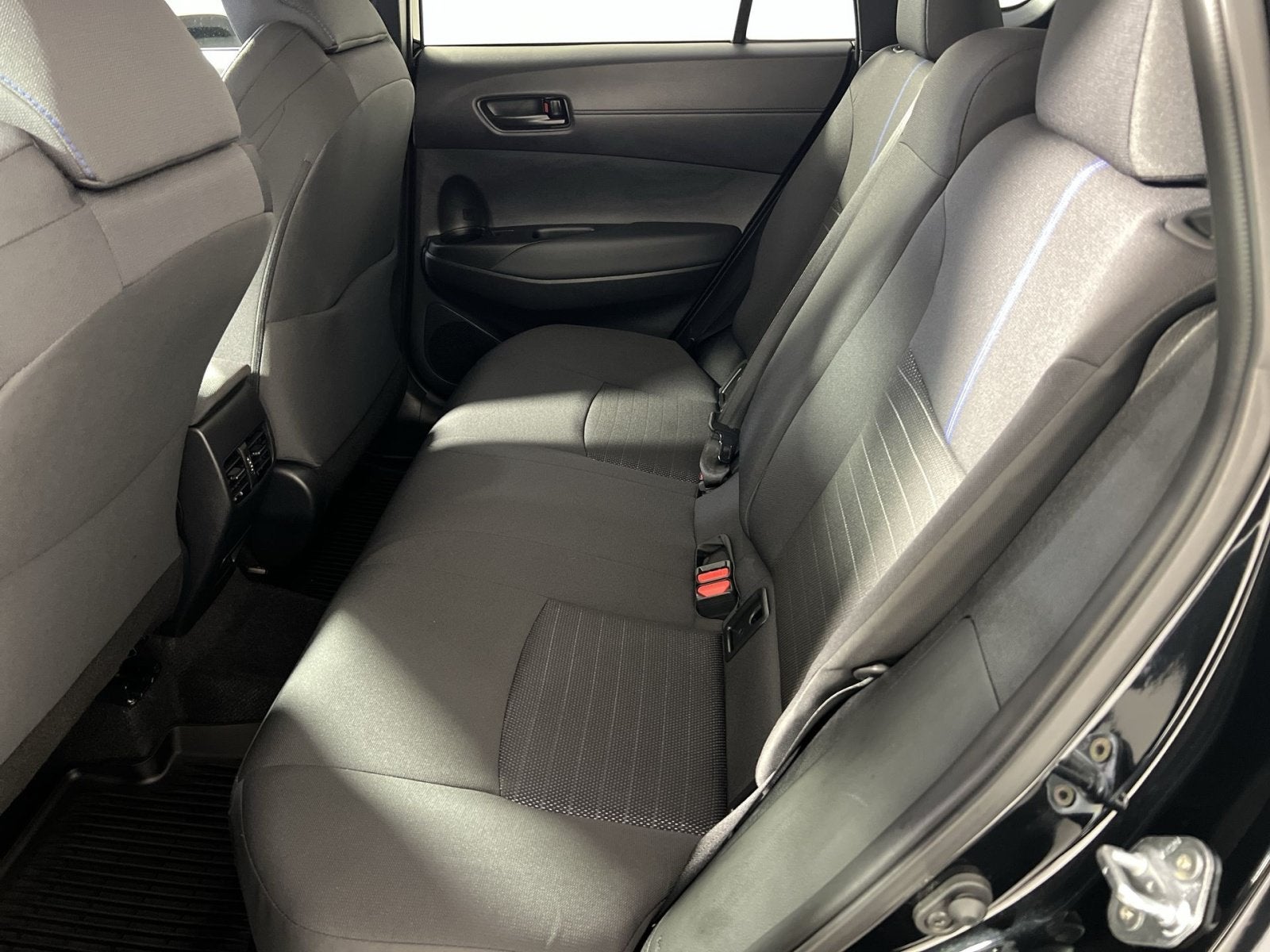 2025 Toyota Corolla Cross Hybrid SE