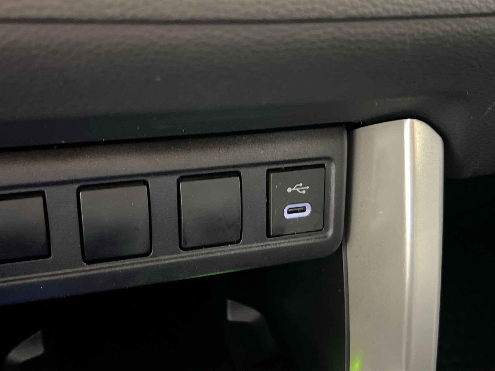 2025 Toyota Corolla Cross Hybrid SE