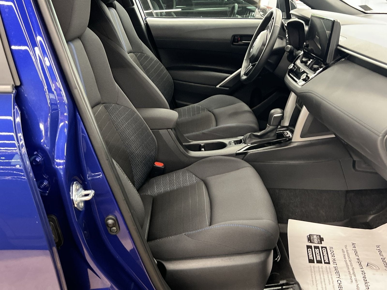2025 Toyota Corolla Cross XLE