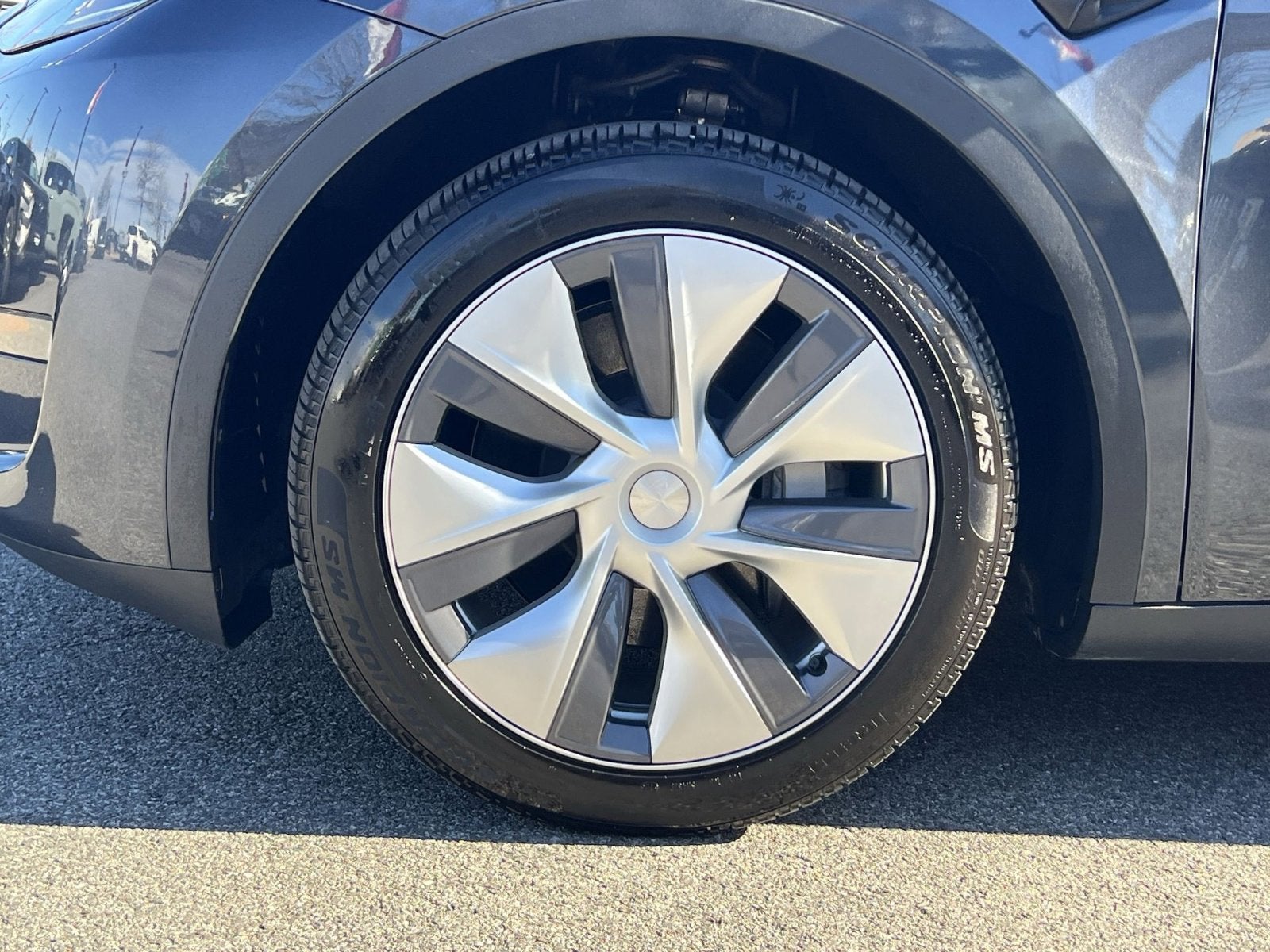 2024 Tesla Model Y Long Range