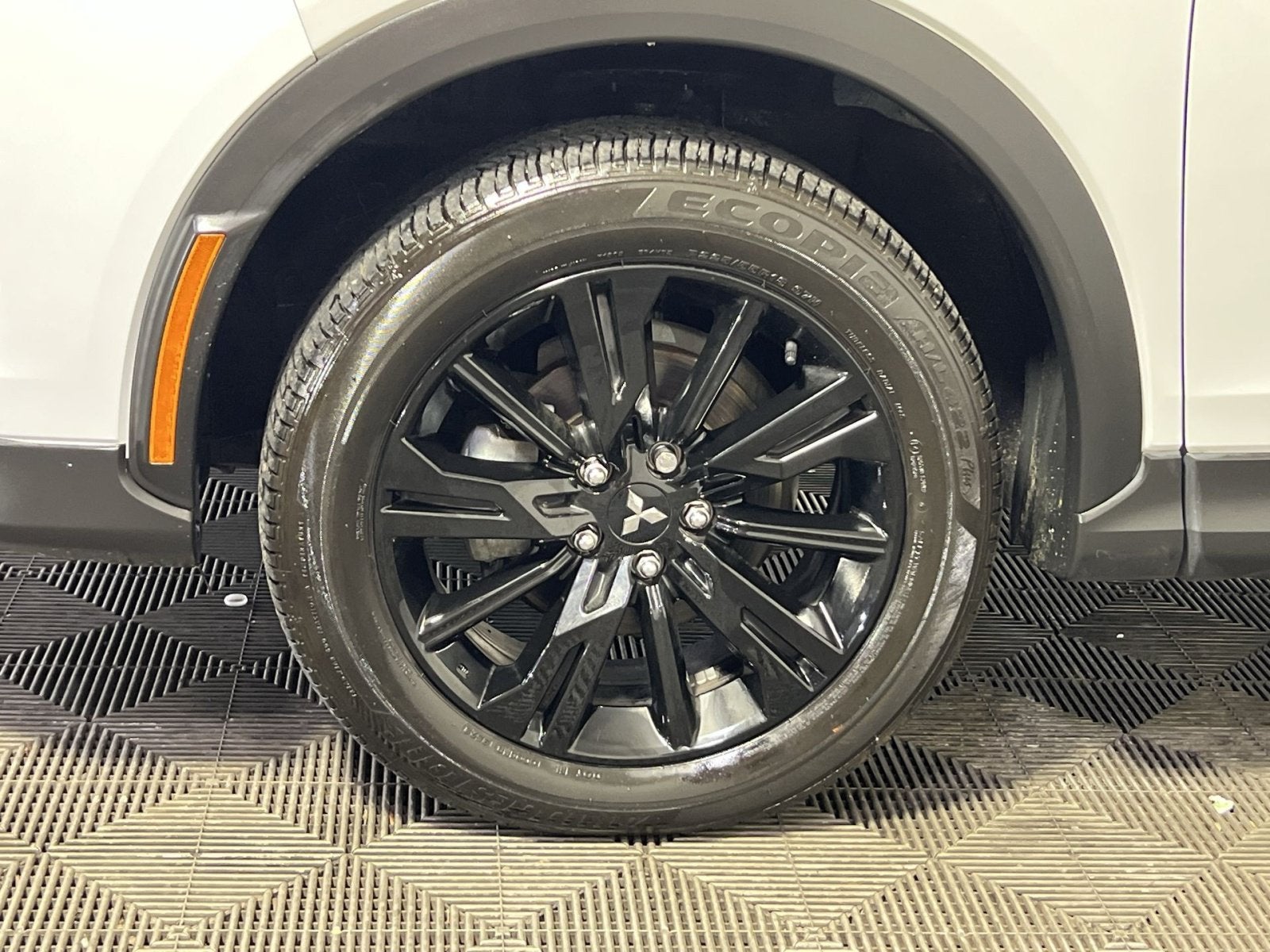 2024 Mitsubishi Eclipse Cross LE