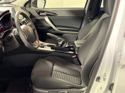 2024 Mitsubishi Eclipse Cross LE