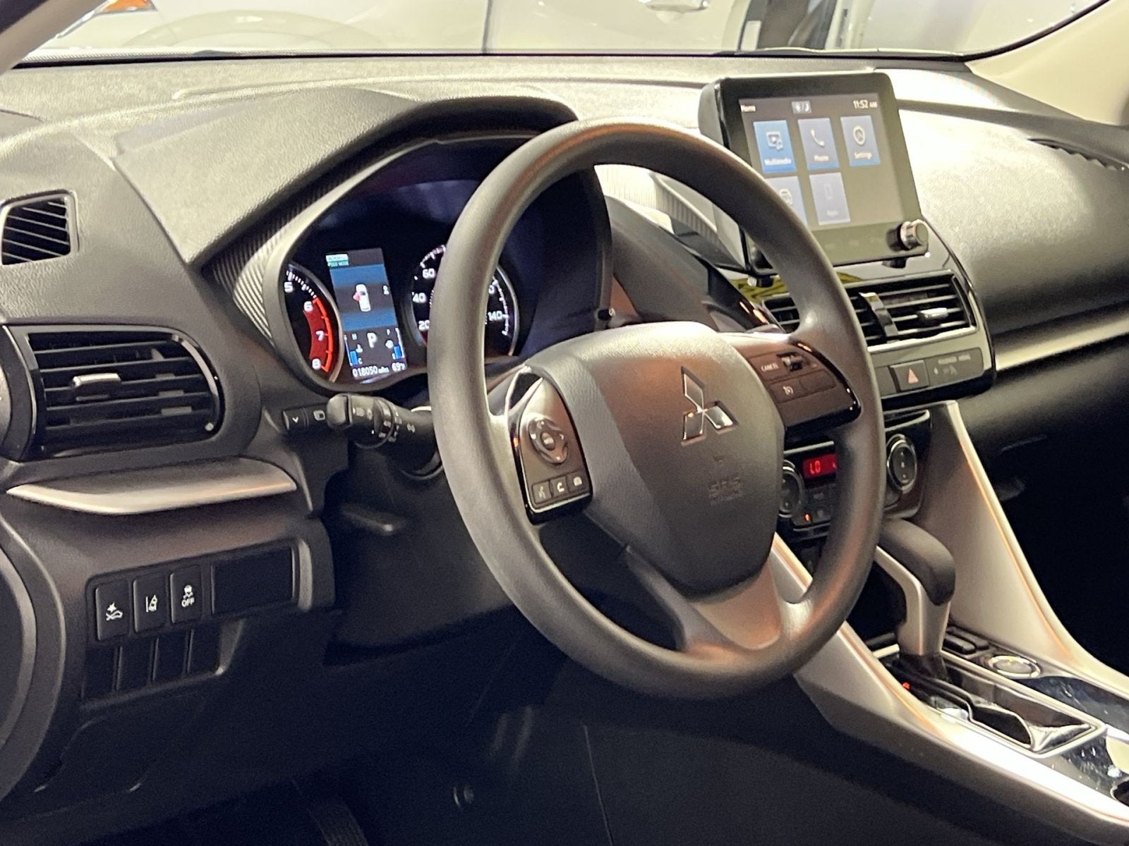 2024 Mitsubishi Eclipse Cross LE
