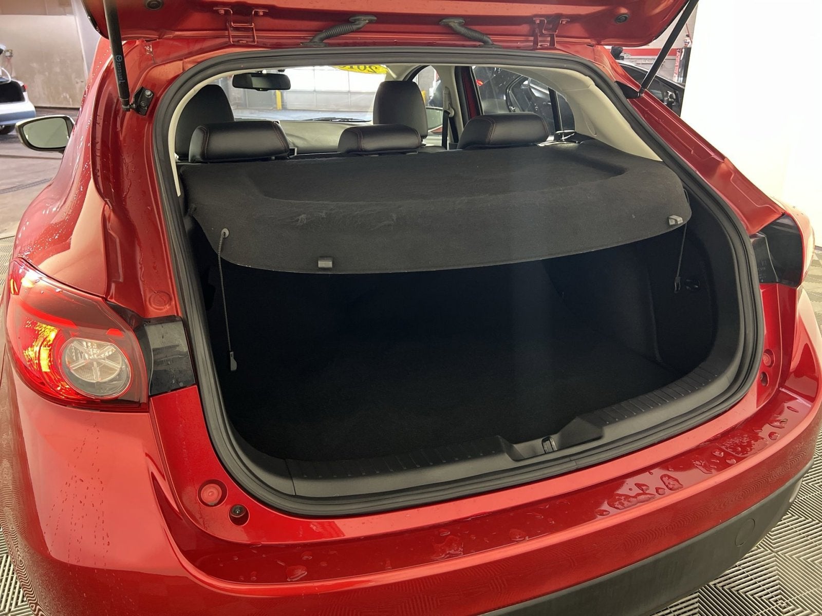 2016 Mazda Mazda3 i Grand Touring