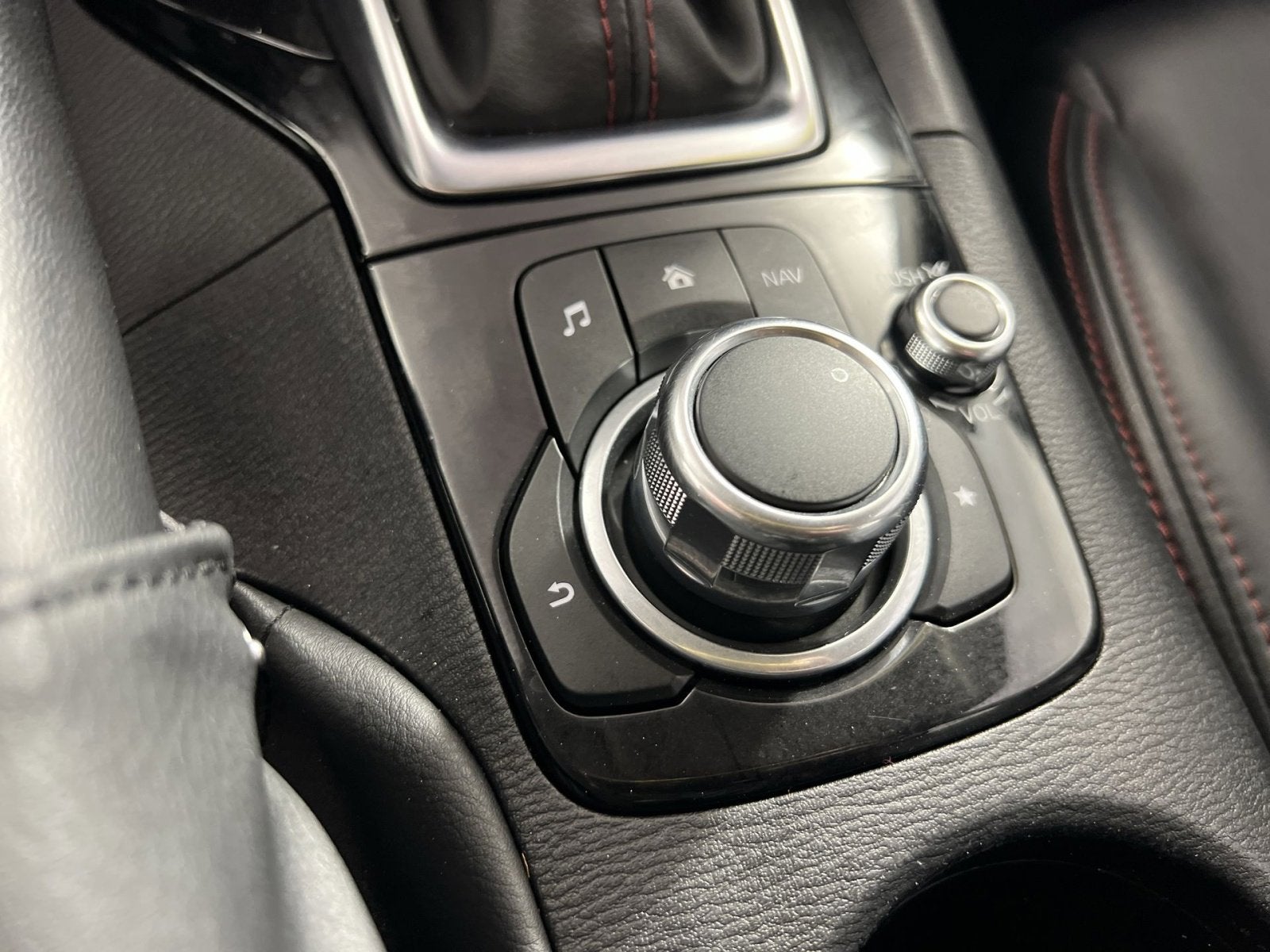 2016 Mazda Mazda3 i Grand Touring