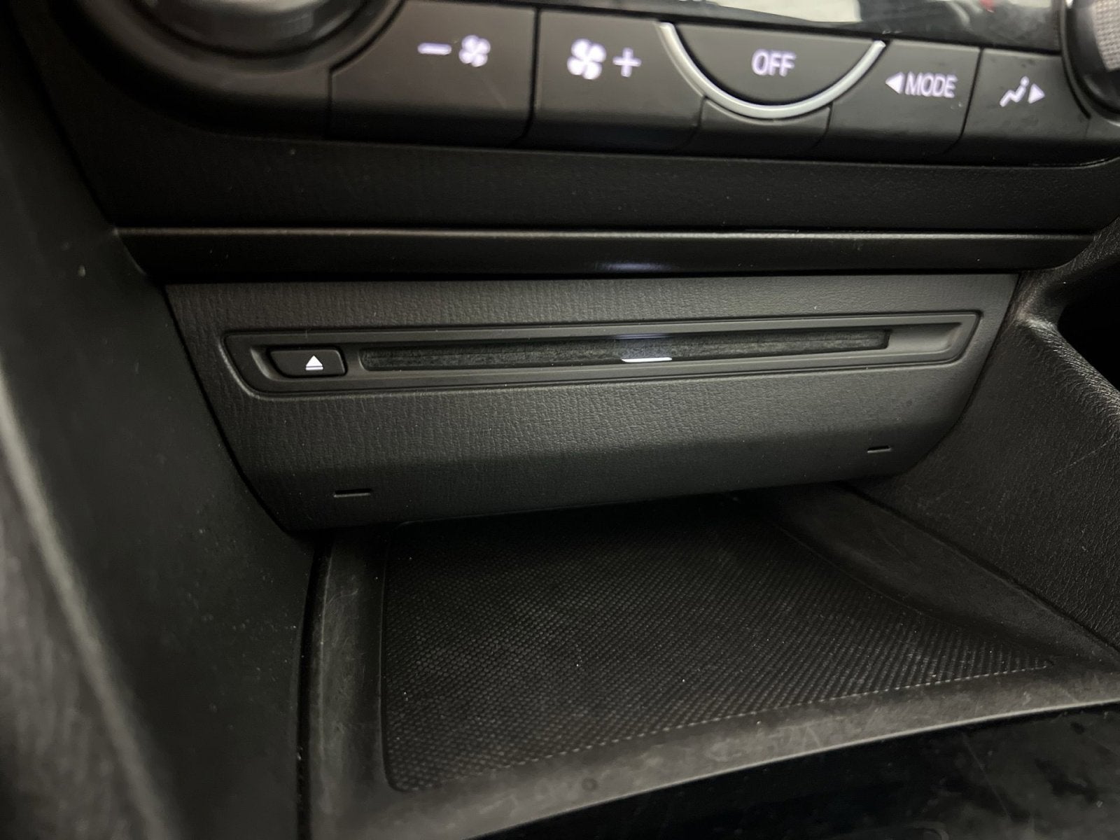 2016 Mazda Mazda3 i Grand Touring