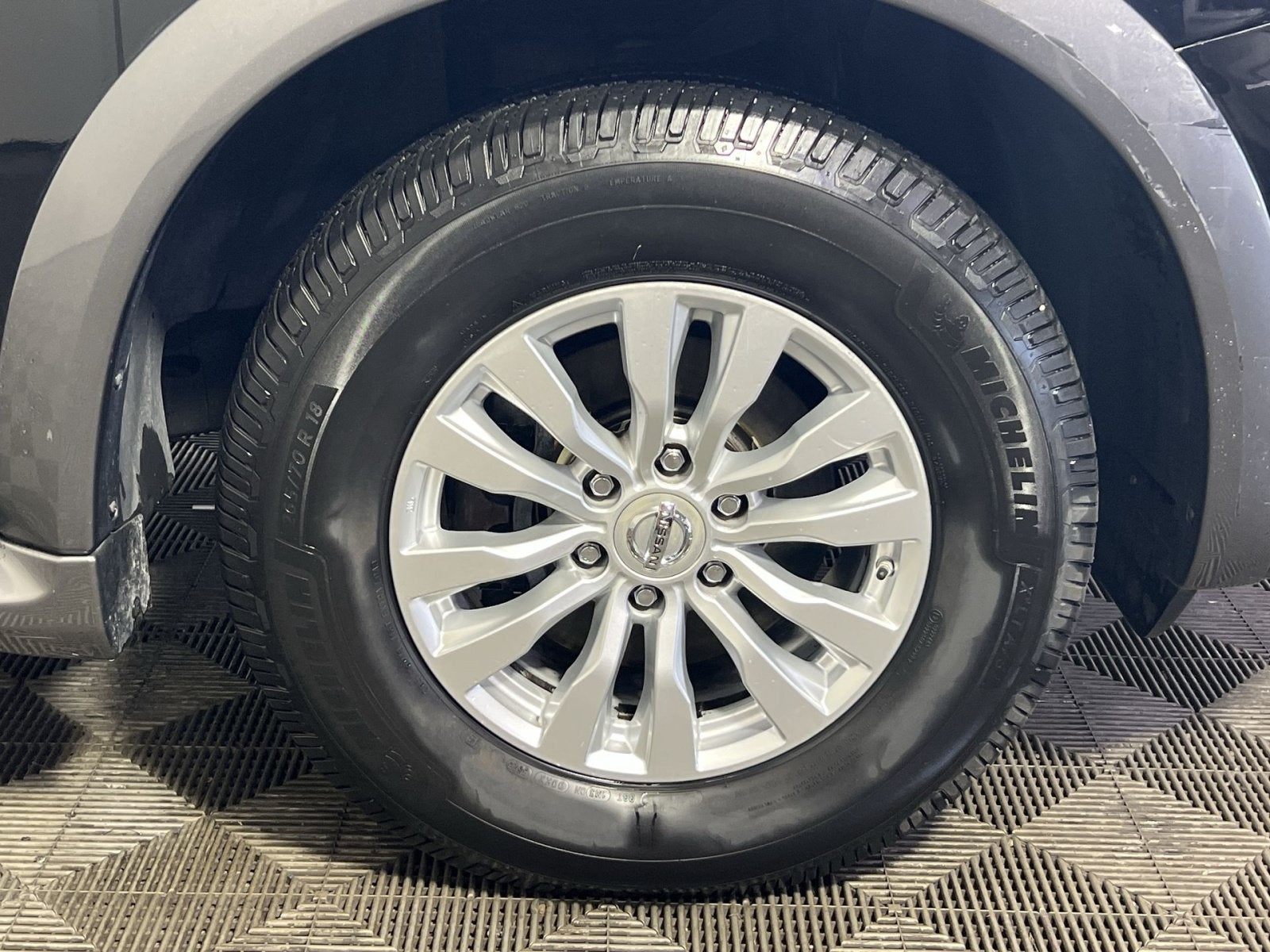 2017 Nissan Armada SV