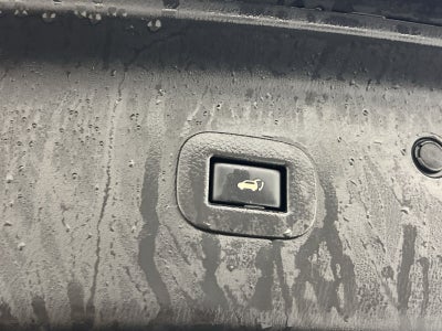 2017 Nissan Armada SV