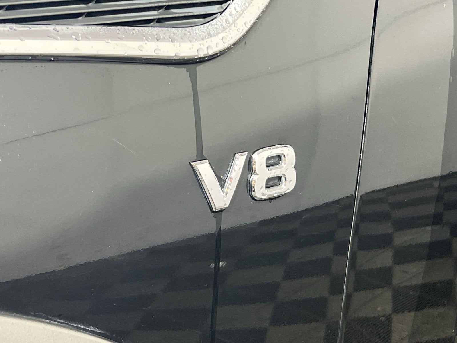 2017 Nissan Armada SV