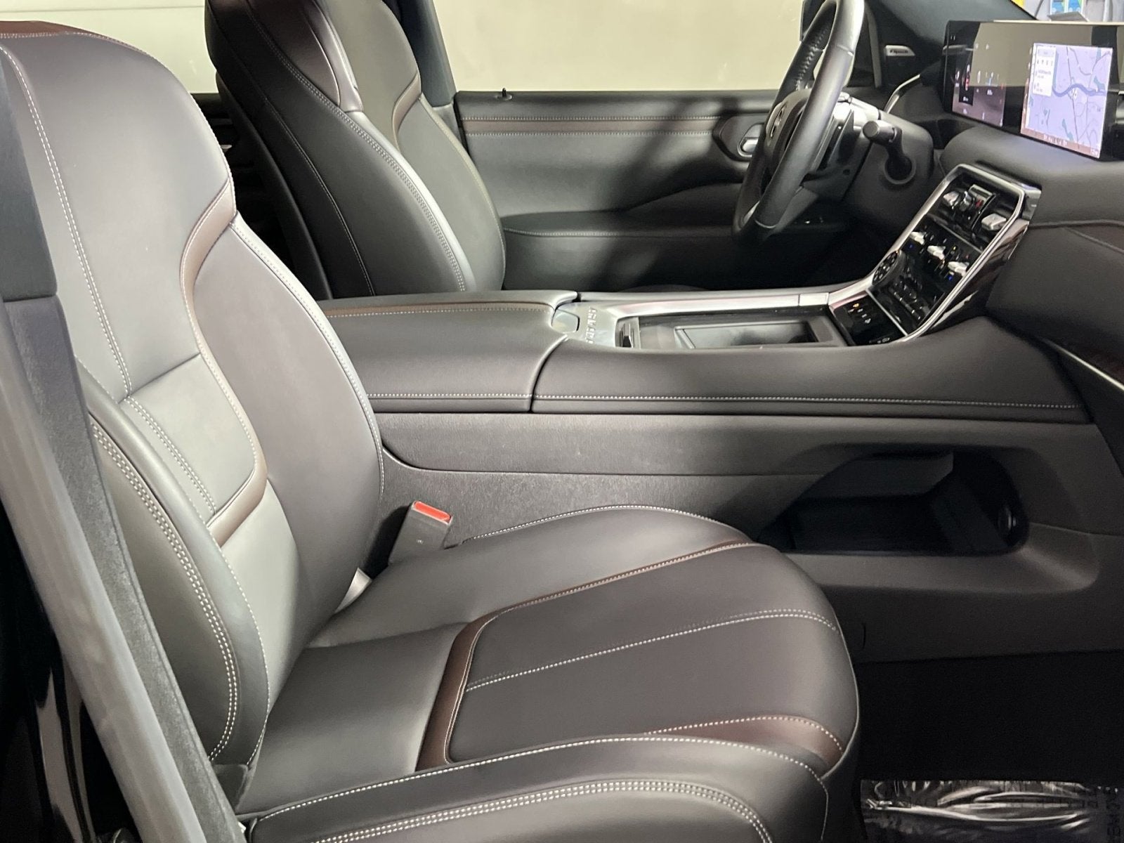 2025 Nissan Armada SL