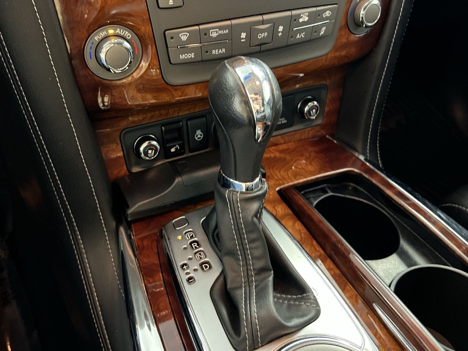 2017 INFINITI QX80 Base