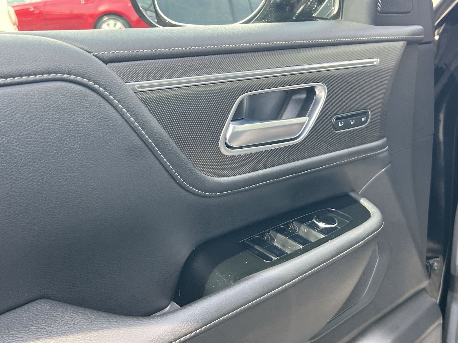 2025 INFINITI QX80 PURE