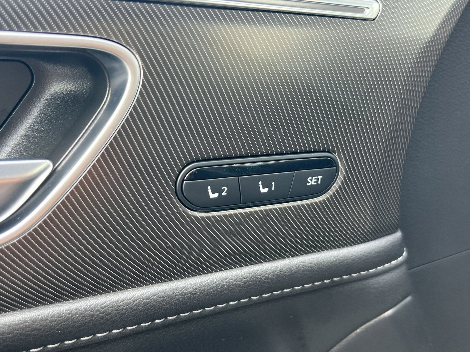 2025 INFINITI QX80 PURE