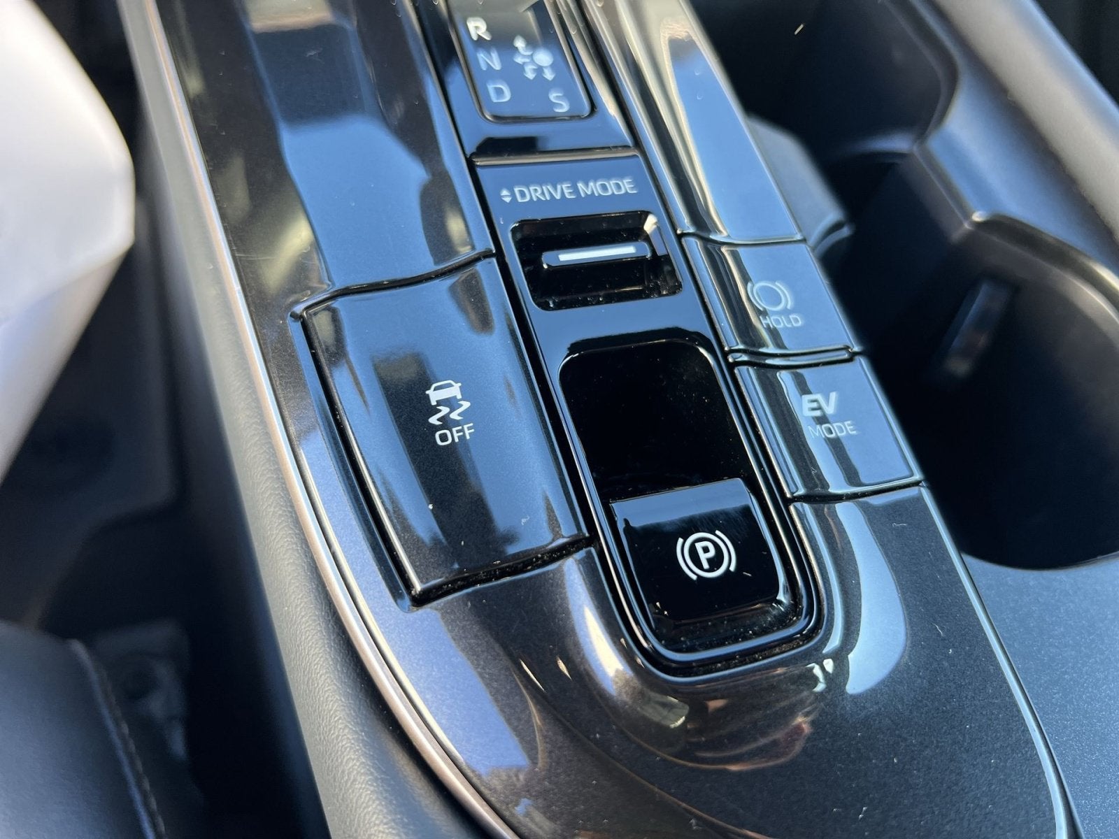 2025 Toyota Crown Signia Limited
