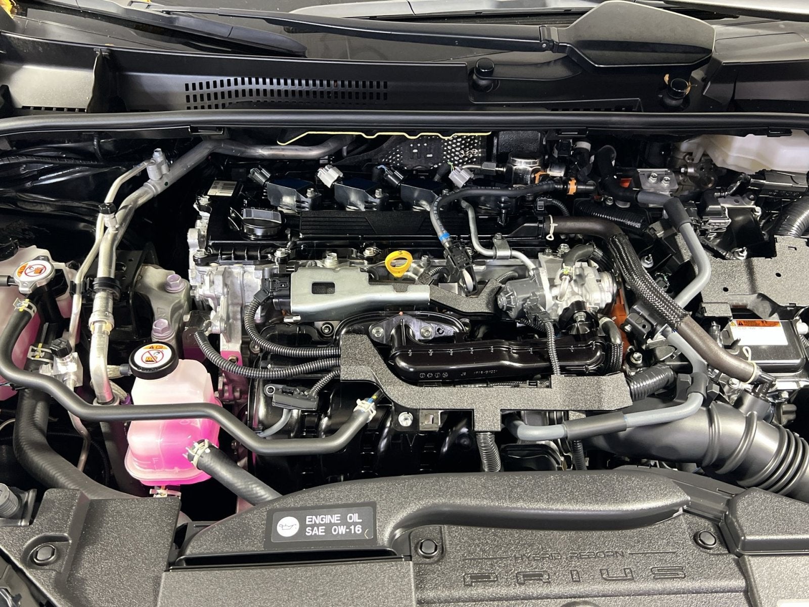 2025 Toyota Prius LE