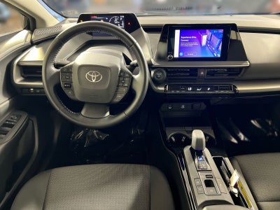 2025 Toyota Prius LE
