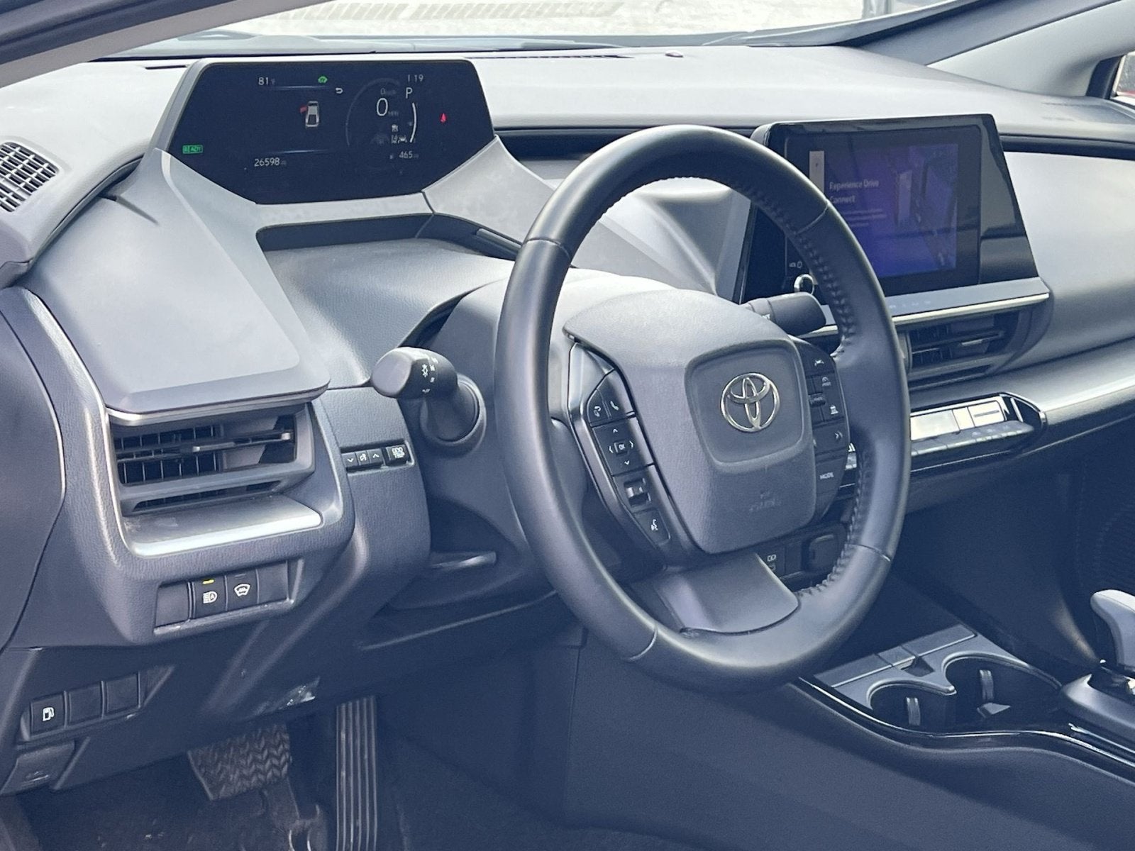 2025 Toyota Prius LE