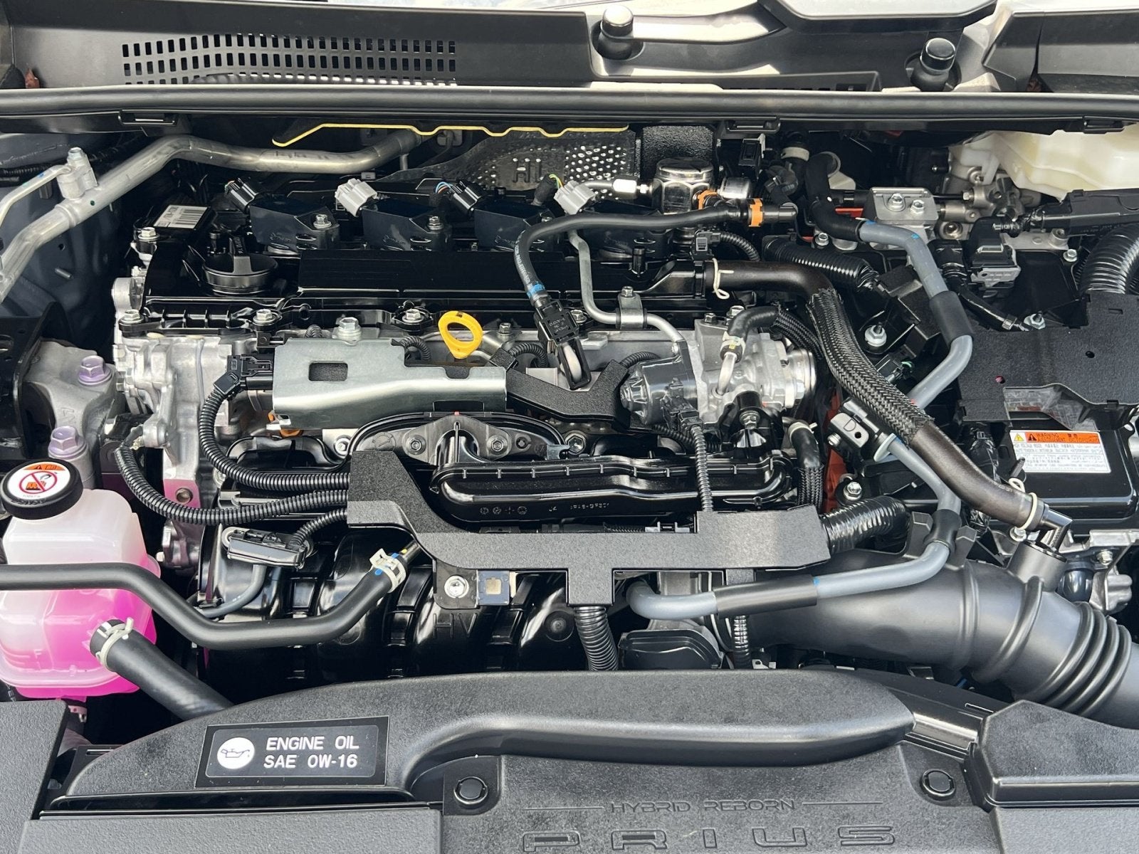 2025 Toyota Prius LE