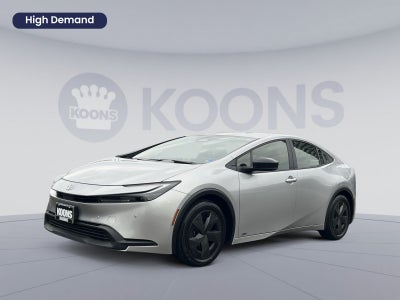 2025 Toyota Prius LE
