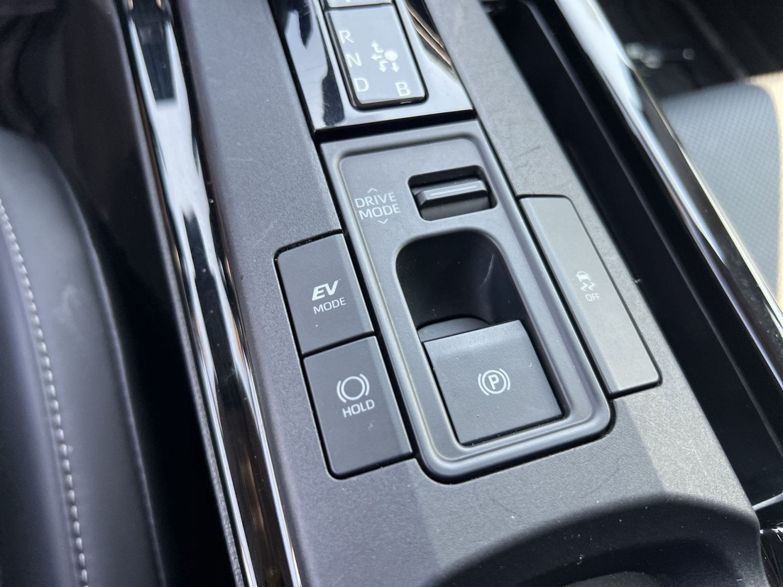 2025 Toyota Prius XLE