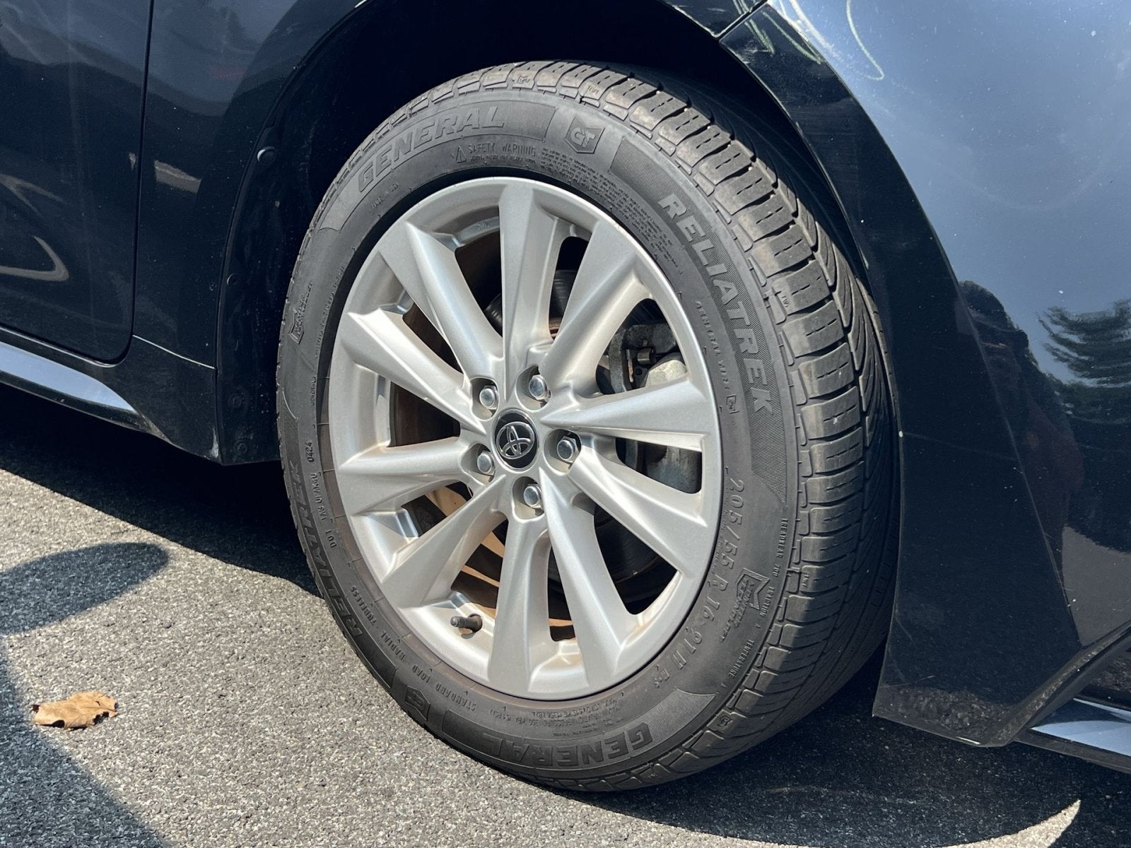 2024 Toyota Corolla Hybrid LE