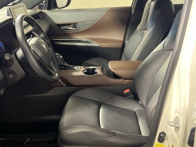2022 Toyota Venza XLE