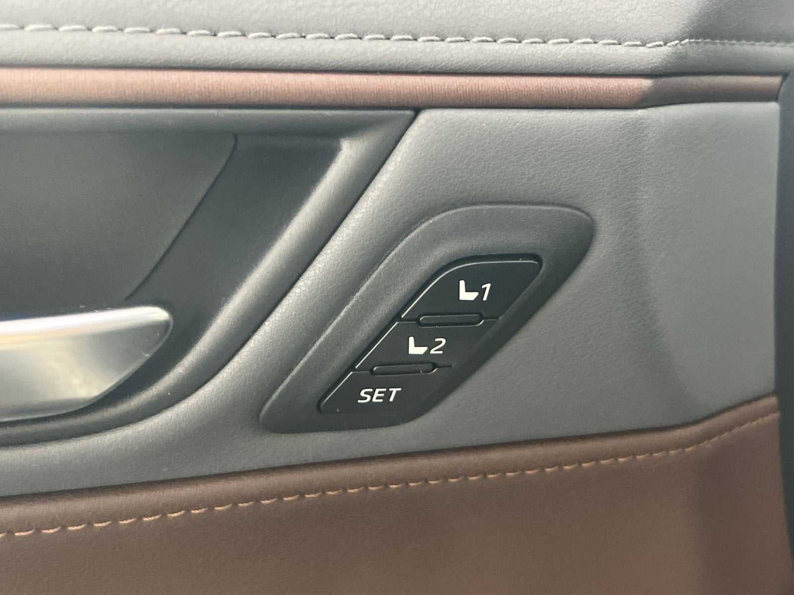 2022 Toyota Venza XLE