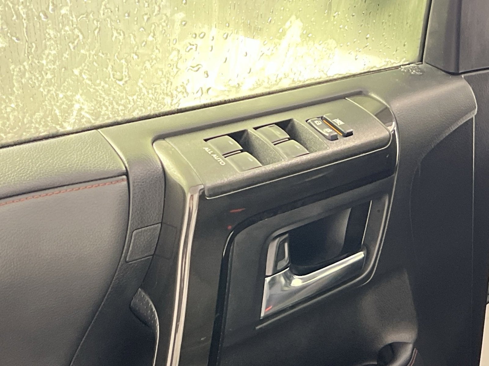 2024 Toyota 4Runner TRD Off-Road