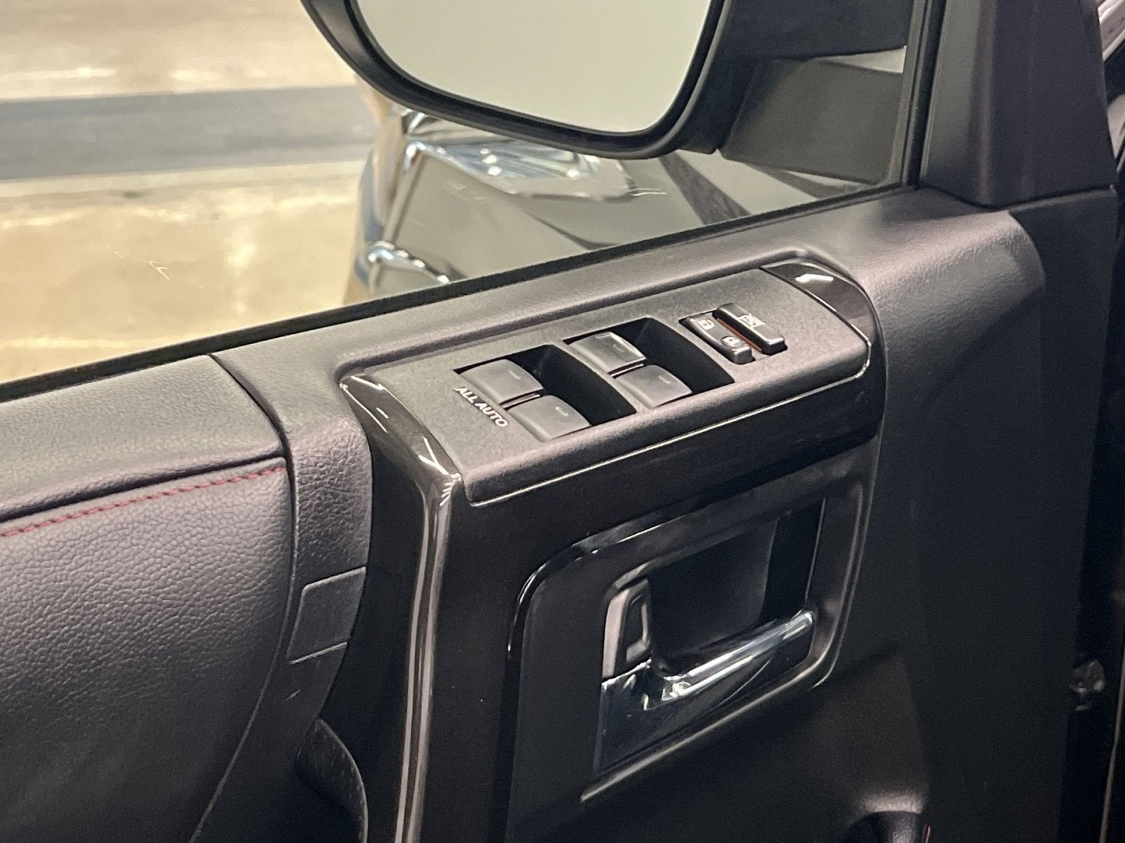 2024 Toyota 4Runner TRD Off-Road