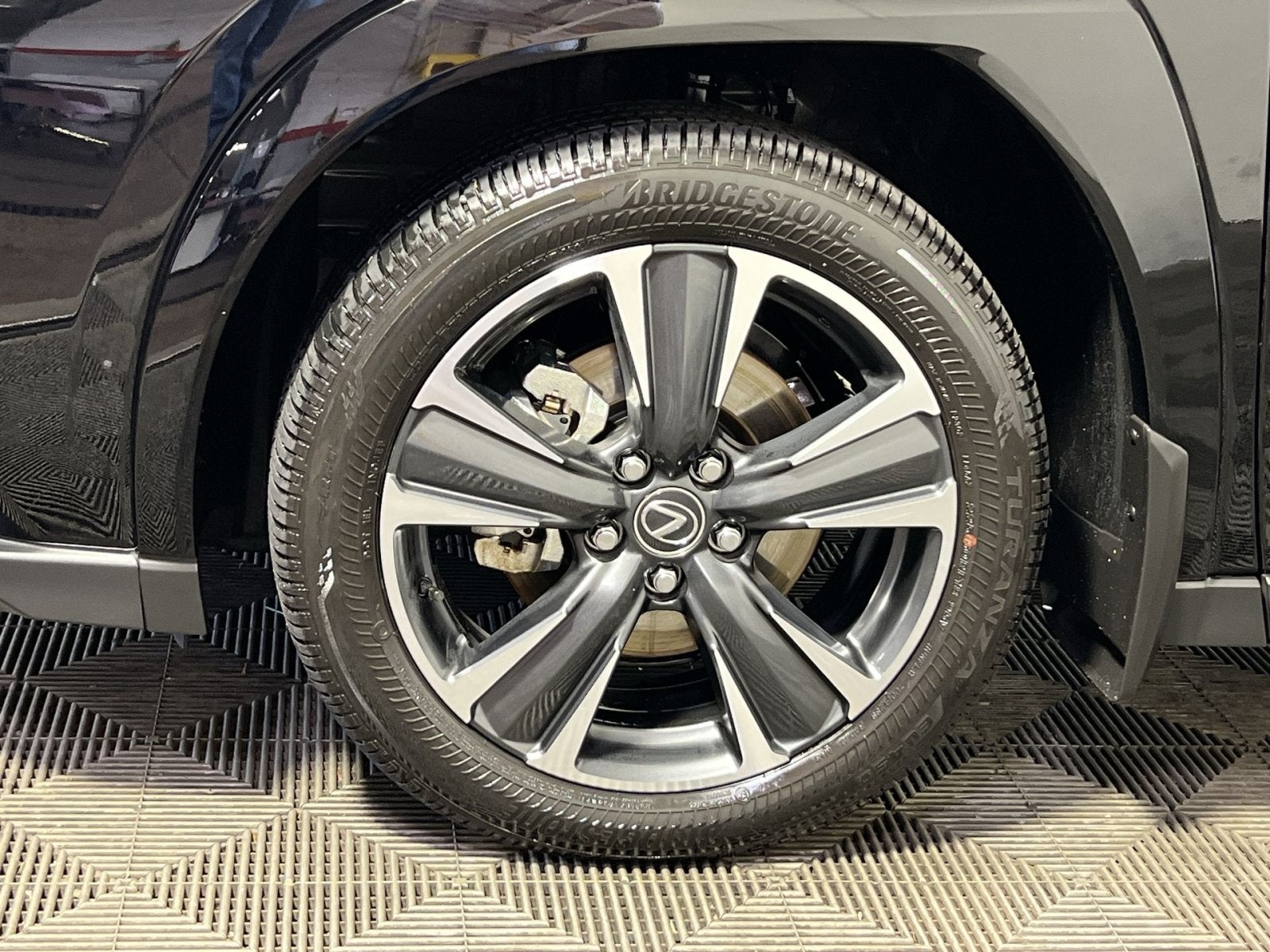2025 Lexus UX 300h Premium