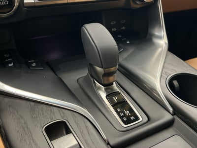 2025 Lexus LX 700h Luxury