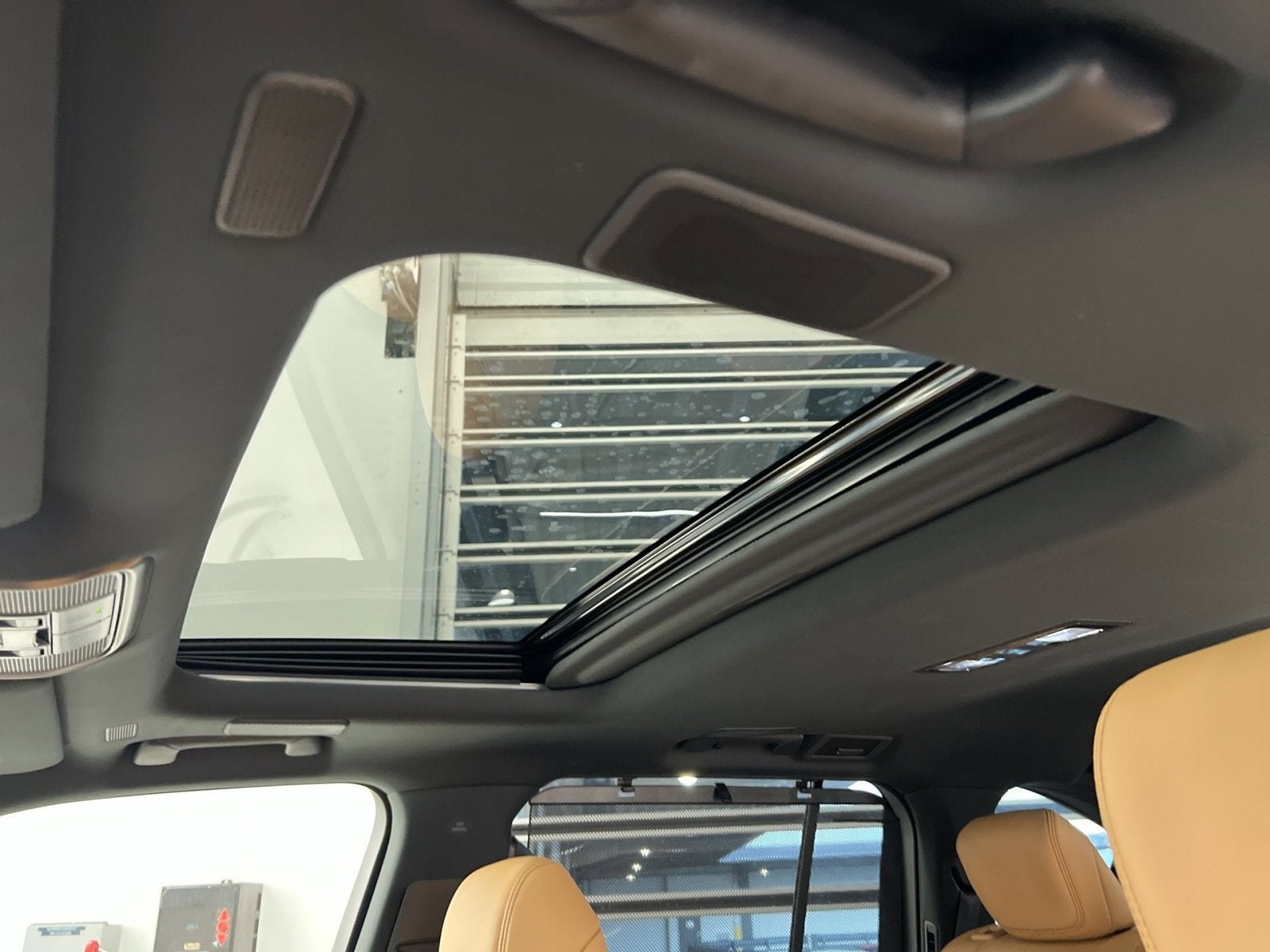 2025 Lexus LX 700h Luxury