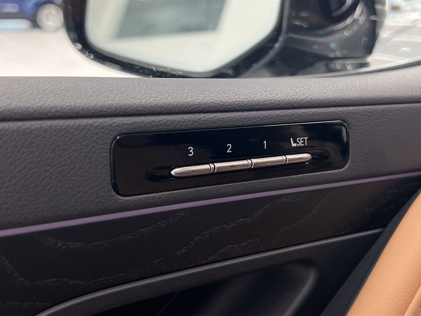 2025 Lexus LX 700h Luxury