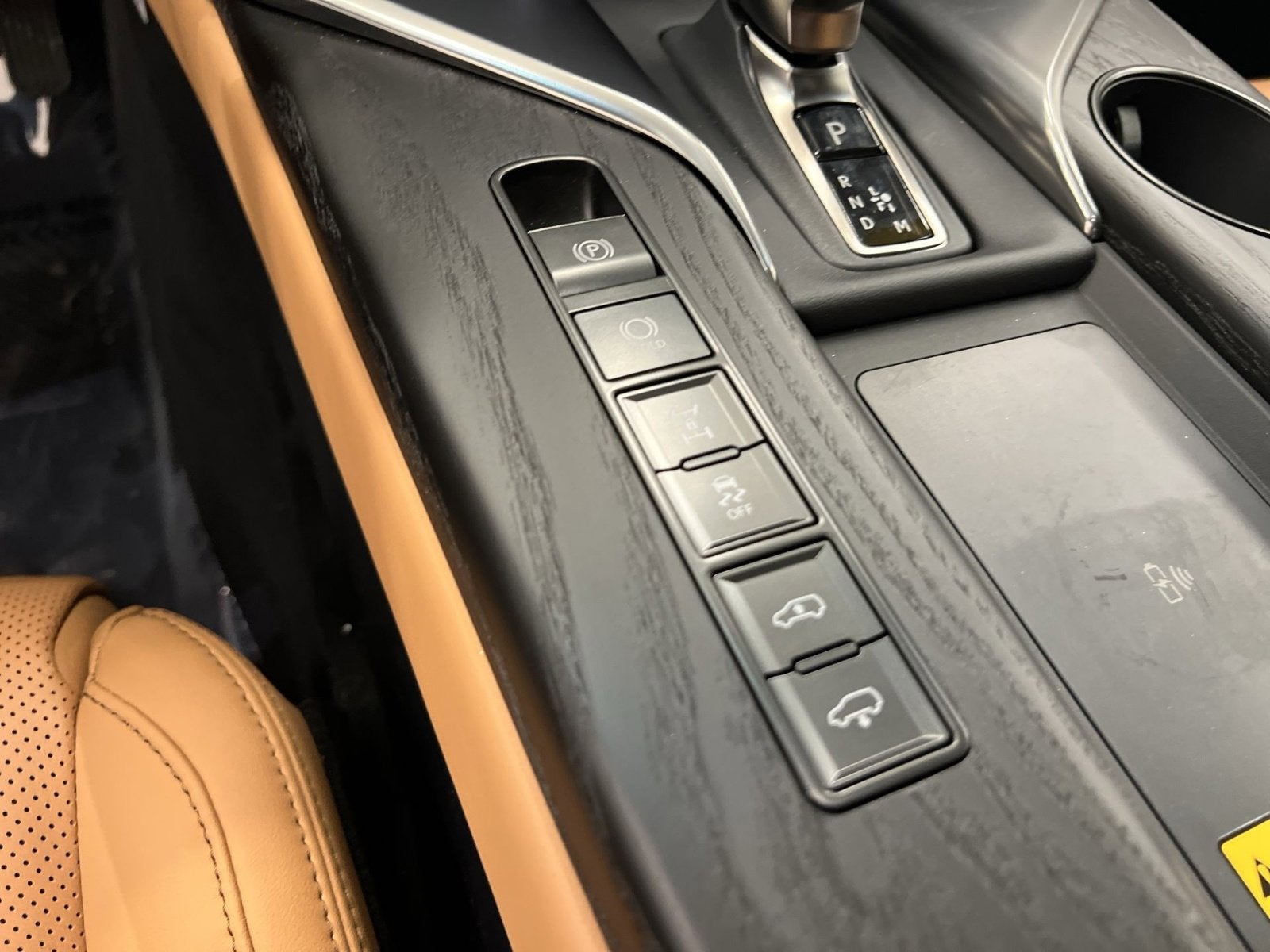 2025 Lexus LX 700h Luxury