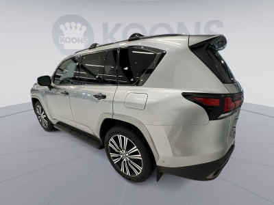 2025 Lexus LX 700h Luxury