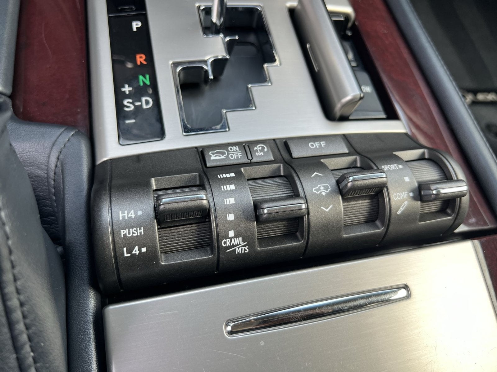 2013 Lexus LX 570