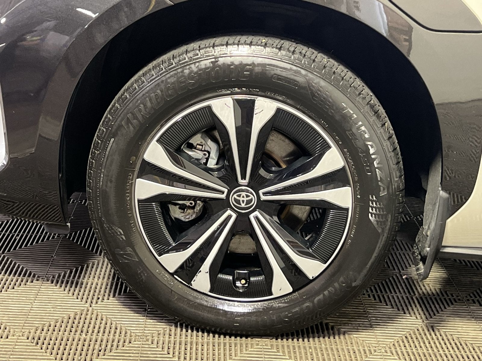 2024 Toyota bZ4X XLE