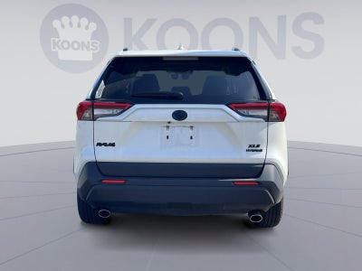 2022 Toyota RAV4 Hybrid XLE Premium