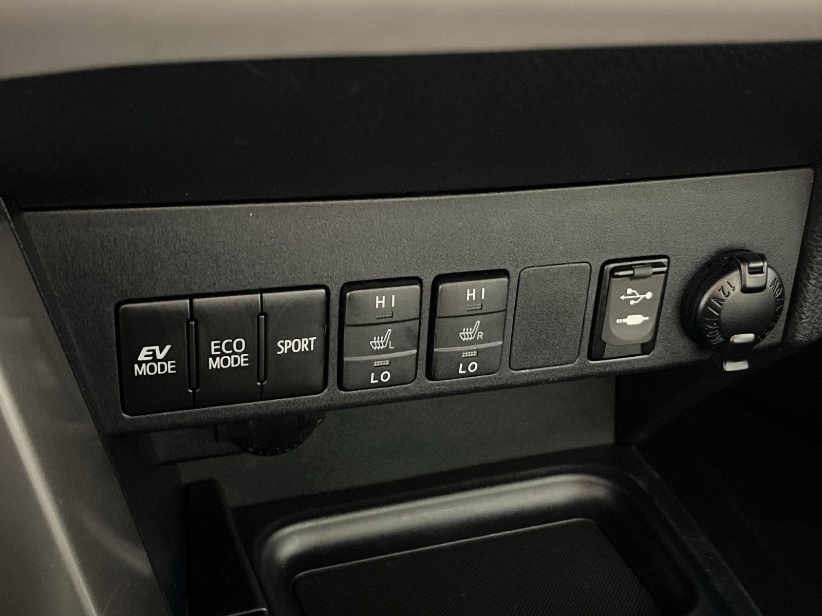 2018 Toyota RAV4 Hybrid Limited