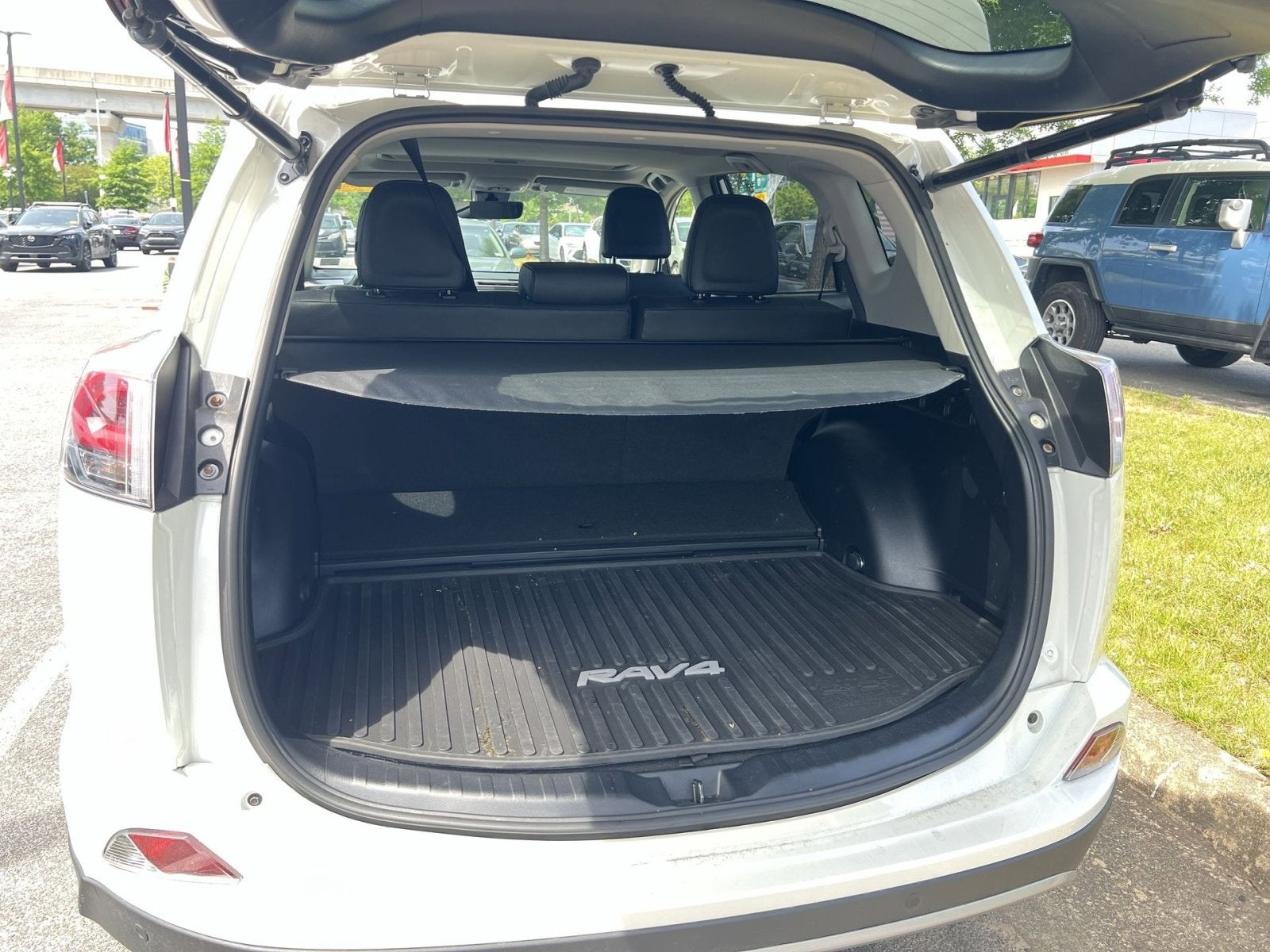2017 Toyota RAV4 Hybrid Limited