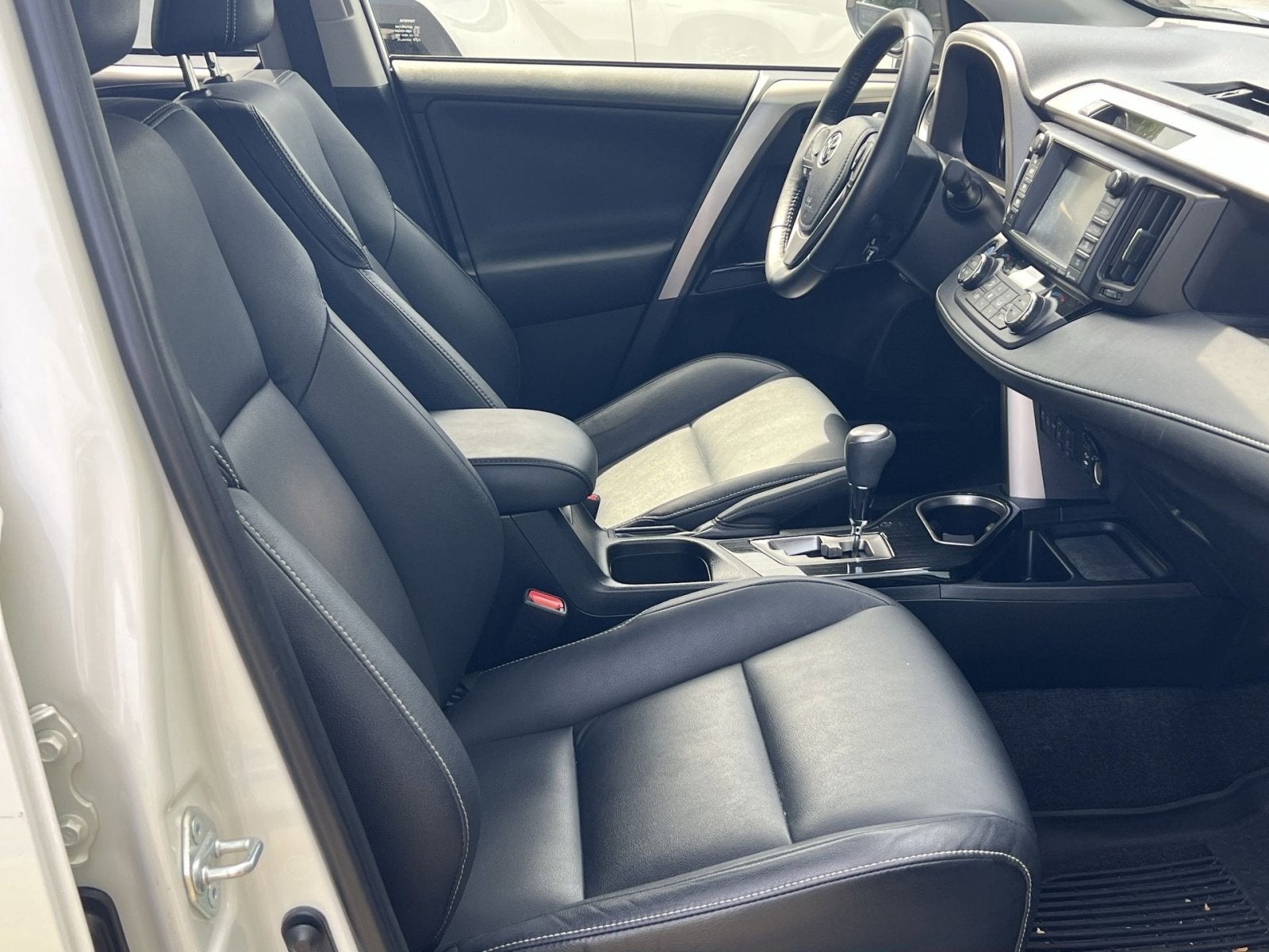 2017 Toyota RAV4 Hybrid Limited