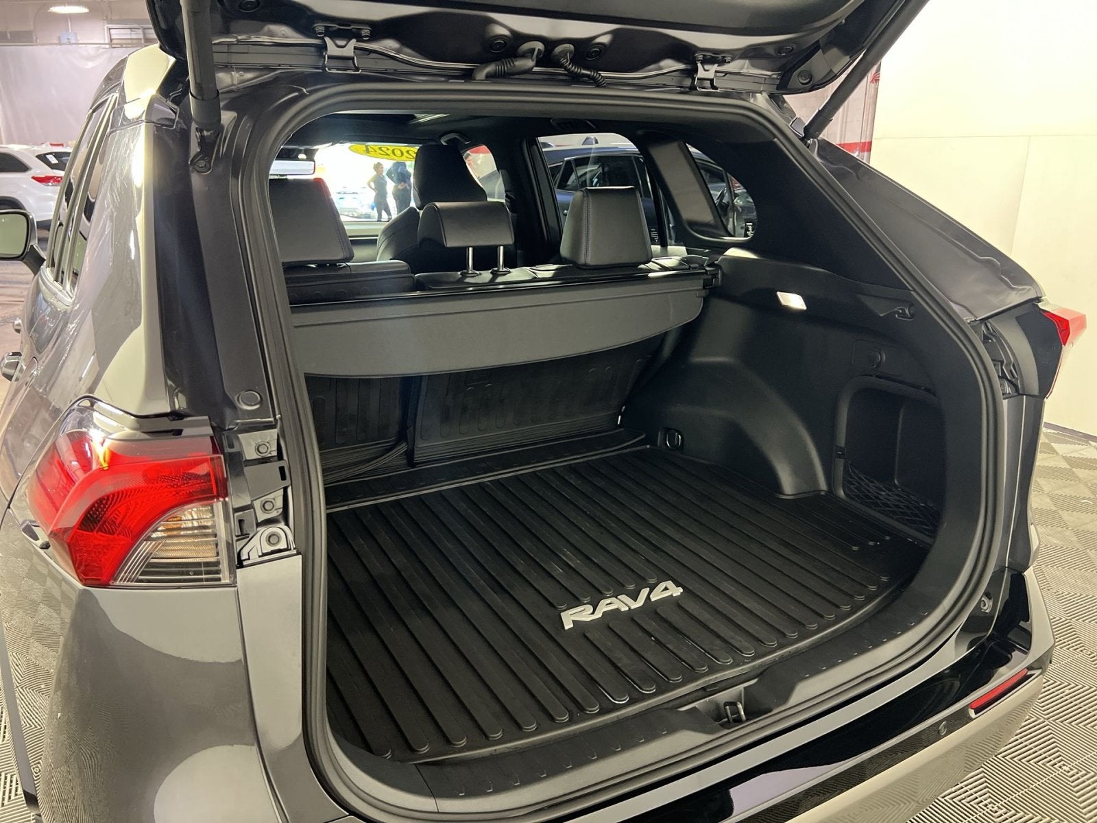 2024 Toyota RAV4 Hybrid XSE