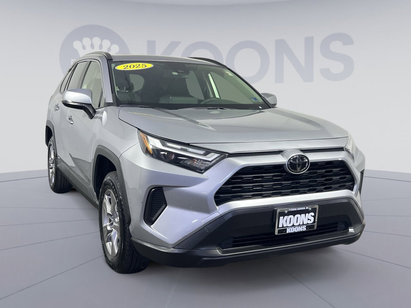 2025 Toyota RAV4 Hybrid XLE