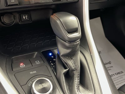 2019 Toyota RAV4 Hybrid XLE