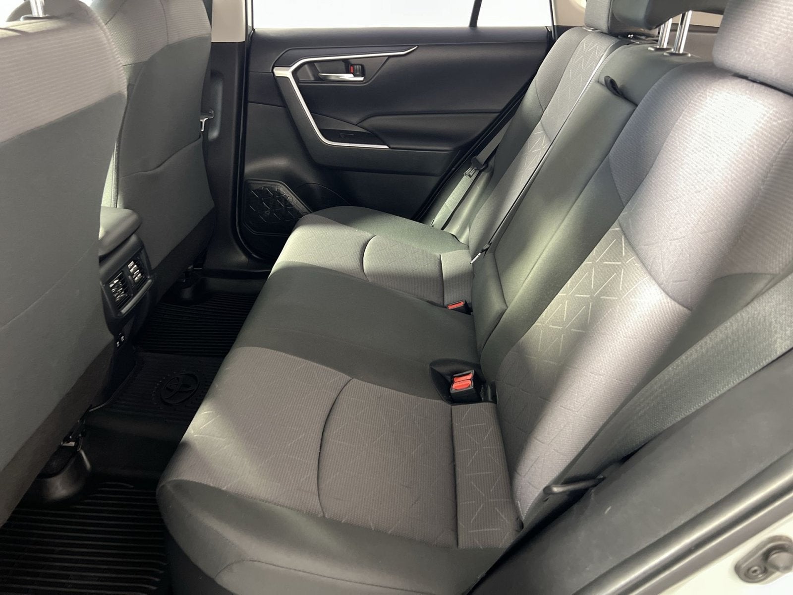 2019 Toyota RAV4 Hybrid XLE